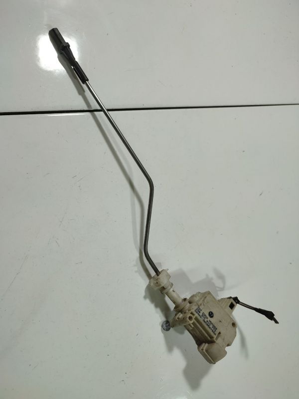 N00269 Volkswagen Passat 2007 Élément de Réglage Central