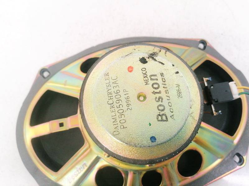 P05059063AC Chrysler 300C 2009 Speaker (audio) - Thumbnail 3