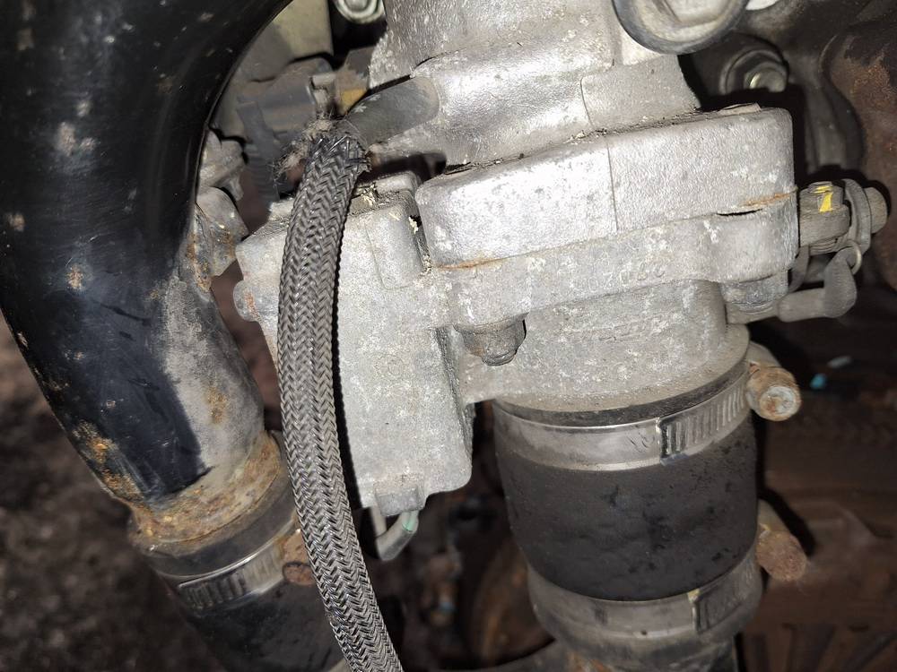 Toyota Corolla 2003 Suurella Virtaamalla Varustettu Kaasuläpän