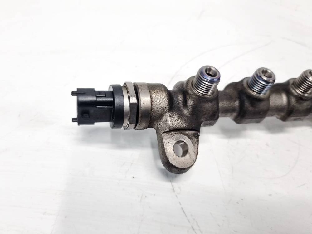 55576177 Opel Insignia 2011 Fuel injector rail (injectors)(Fuel distributor) - Thumbnail 2