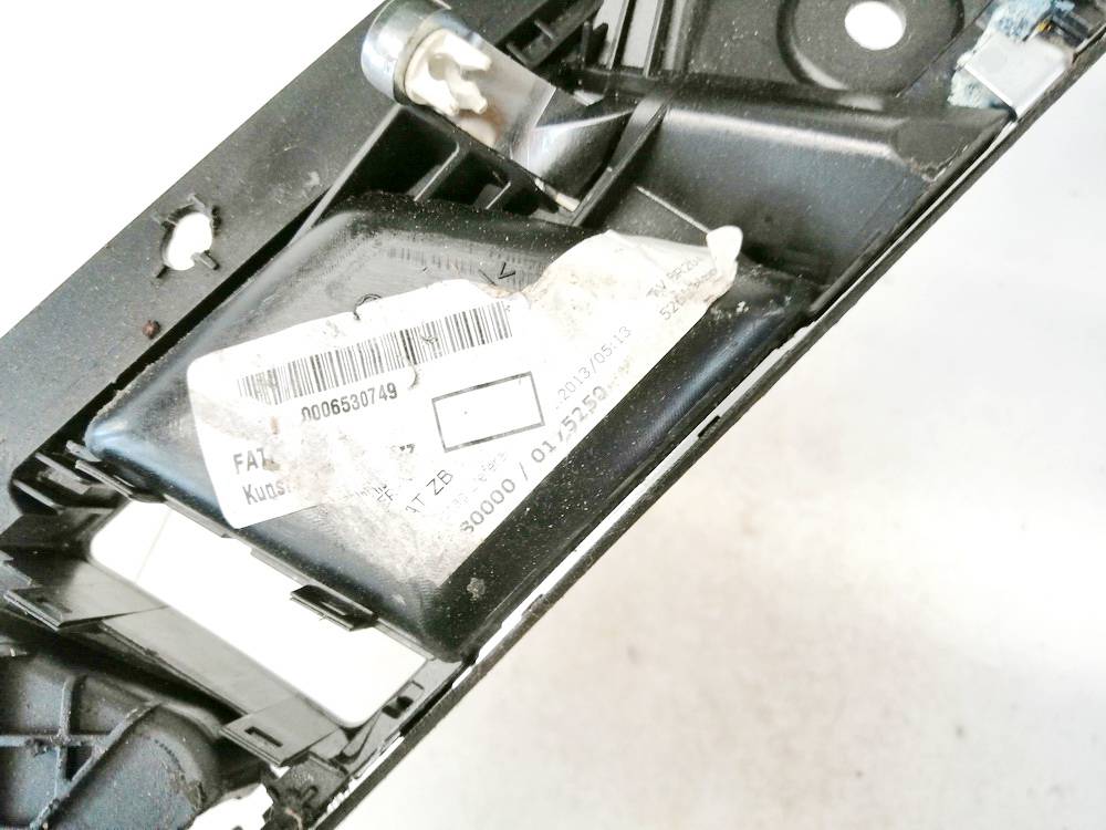 Mercedes-Benz C-CLASS 2013 Door Handle Interior - FRONT RIGHT - Thumbnail 3