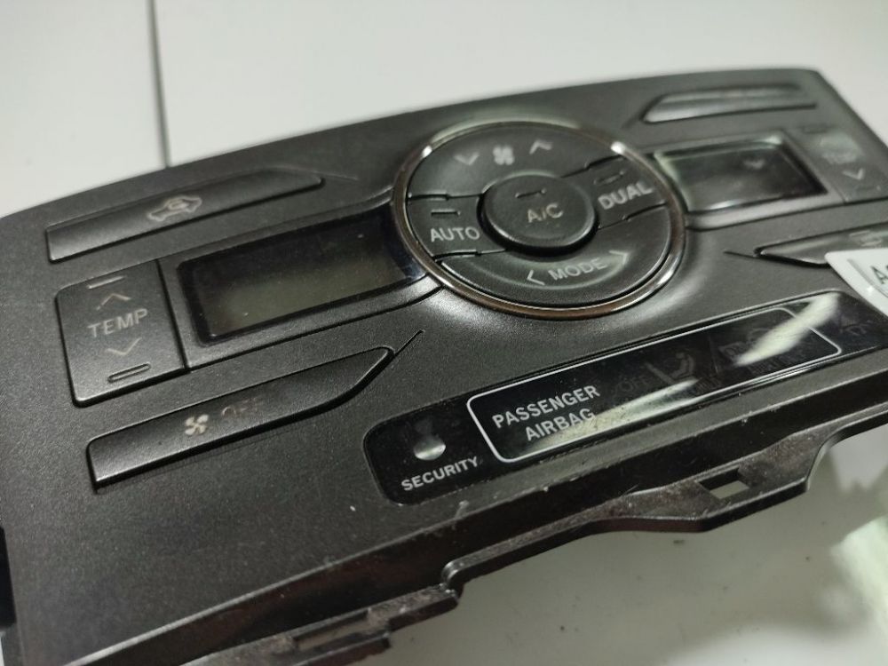 5590002220B Toyota Auris 2007 Climate Control Panel (heater control switches) - Thumbnail 2