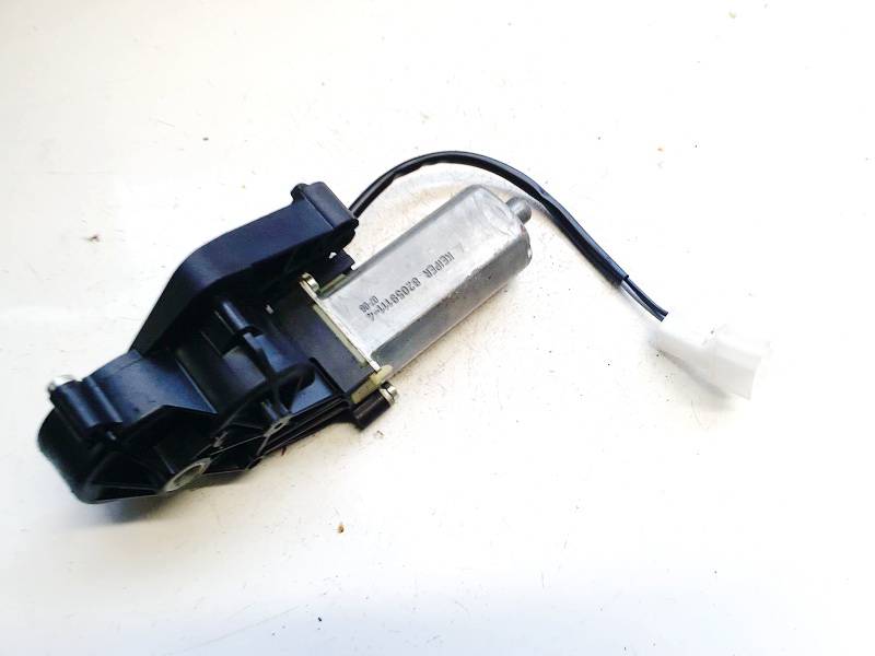 0390203209 Mercedes-Benz ML-CLASS 2007 Seat Motor Regulator - FRONT LEFT - Thumbnail 2