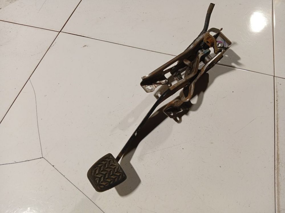 Toyota Yaris 2007 Pedał hamulca