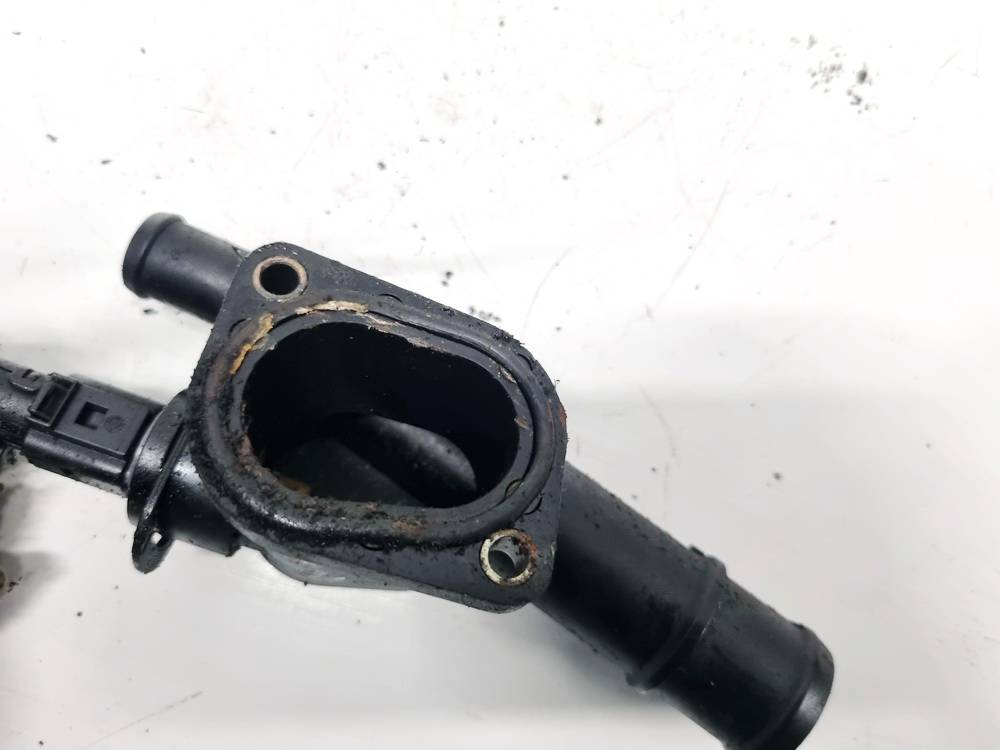 038121132G Audi A6 2002 Thermostat Housing (Flange) - Thumbnail 4