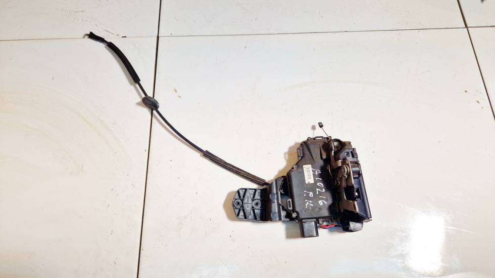 13HC6X1837013H Volkswagen Passat 1999 Door Lock Mechanism - FRONT LEFT