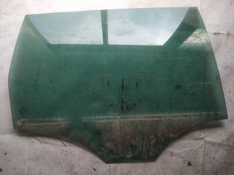 Volkswagen Passat 2007 Duru stiklas G.D.