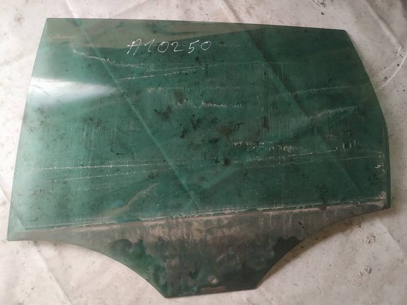 Volkswagen Passat 2007 Duru stiklas G.K.