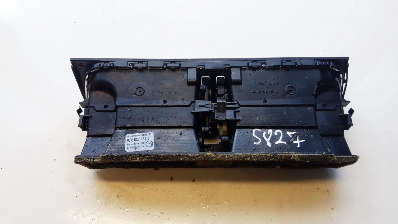 8T2820951B Audi A5 2010 Dash Vent (Air Vent Grille) - Thumbnail 2