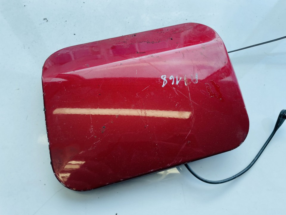 used used Fuel door Gas cover Tank cap (FUEL FILLER FLAP) Dodge Magnum