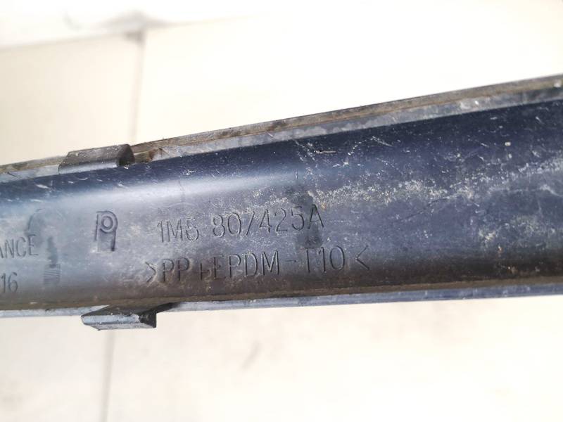 1M5807425A Seat Toledo 2000 Bamperio moldingas G.K. - Thumbnail 3