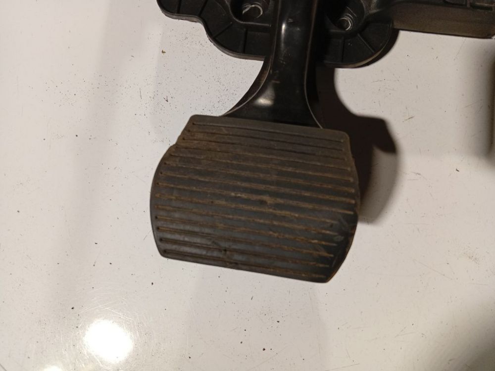 Opel Corsa 2008 Stabdziu pedalas - Thumbnail 2