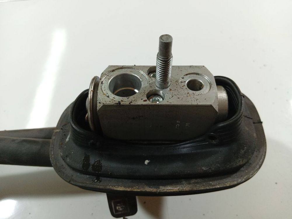 327300 Fiat Croma 2006 issipletimo voztuvas, oro kondicionieriaus