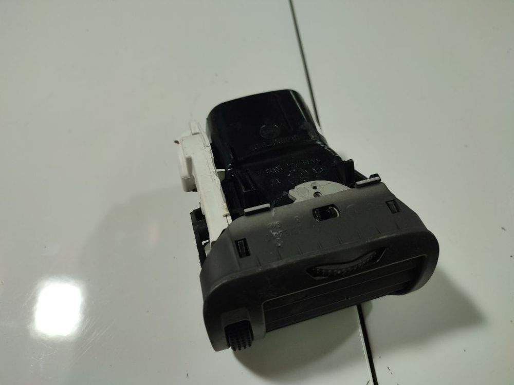 3B0819703D Volkswagen Passat 2005 Dash Vent (Air Vent Grille) - Thumbnail 2