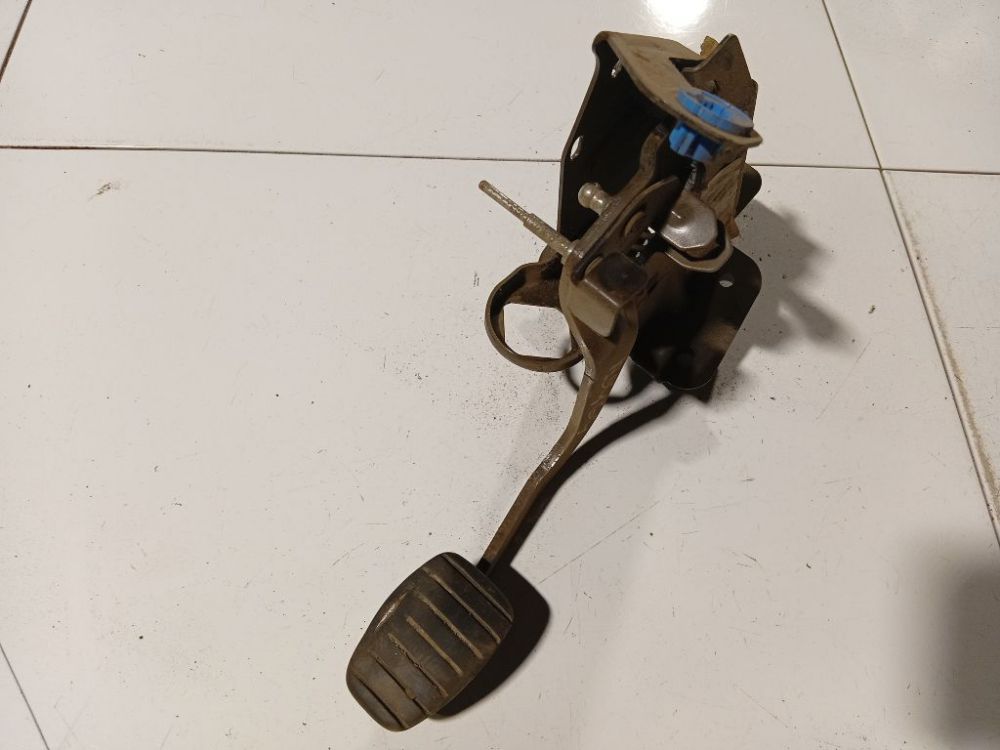 465030041RB Renault Grand Scenic 2011 Clutch pedal