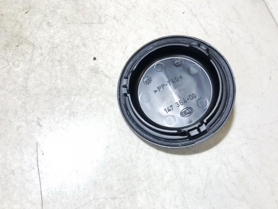 14735400 used Headlight bulb dust cover cap Opel Astra 2013 1.7L 5EUR