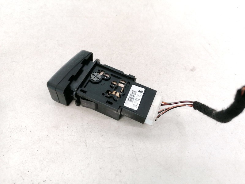 03750330 BP4K664H0 Hazard switch Mazda 3 2004 1.6L EIS01442108 Used