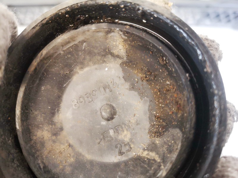 89390143 Opel Vectra 2004 Headlight bulb dust cover cap - FRONT - Thumbnail 3