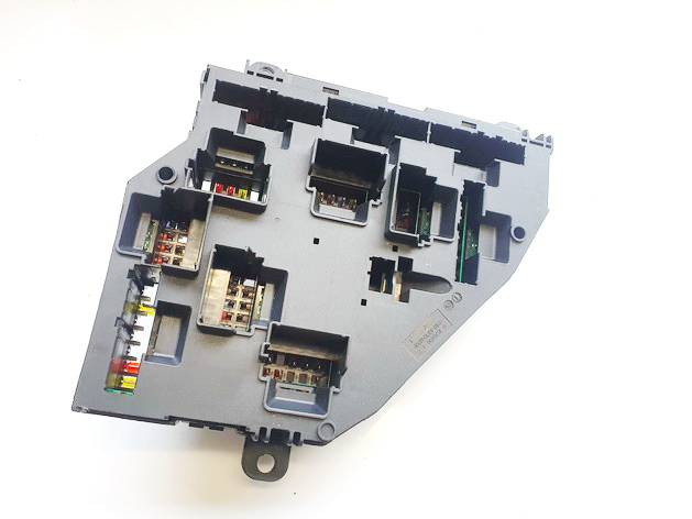 926492301 BMW 5-Series 2012 Fuse box - Thumbnail 3