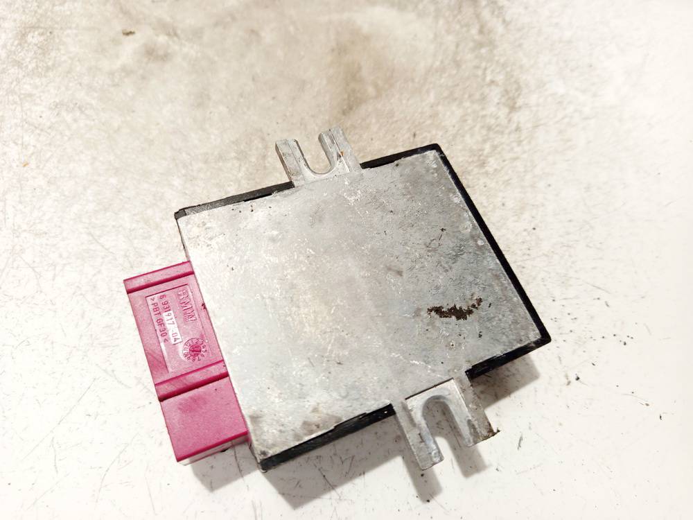 16147276046 BMW 3-Series 2006 Polttoainepumpun rele - Thumbnail 2