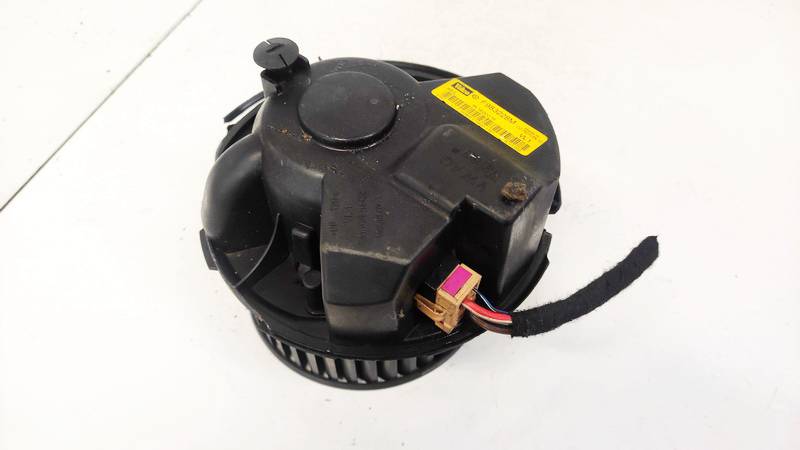 1K1820015 Audi A3 2004 Heater blower assy