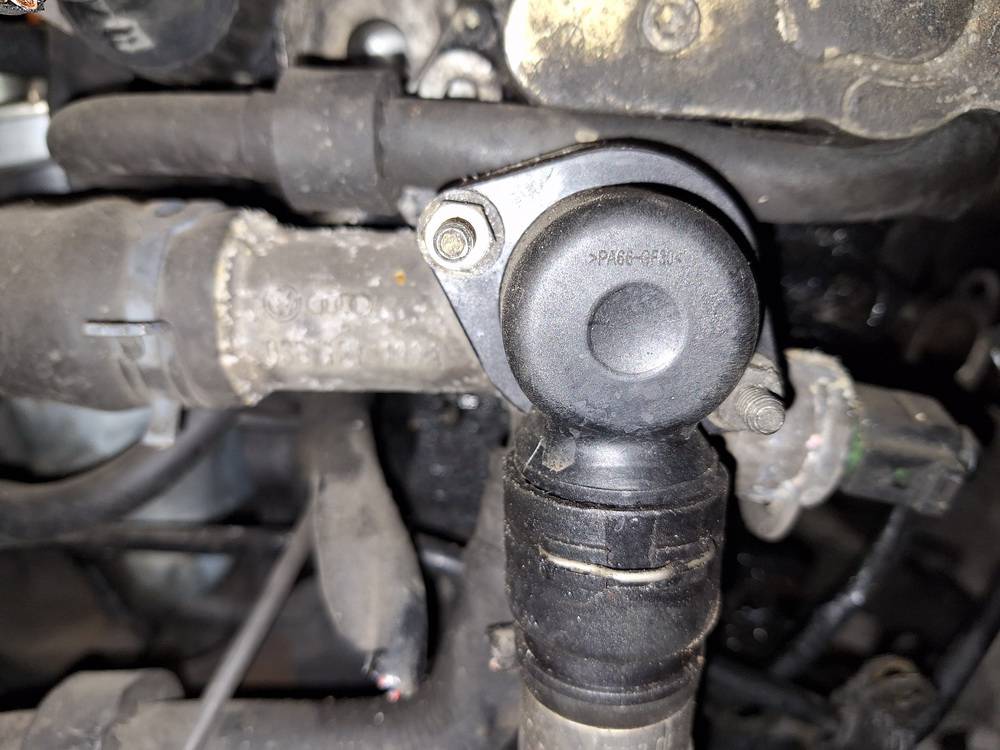 038121133A Audi A6 2003 Thermostat Housing (Flange) - Thumbnail 2