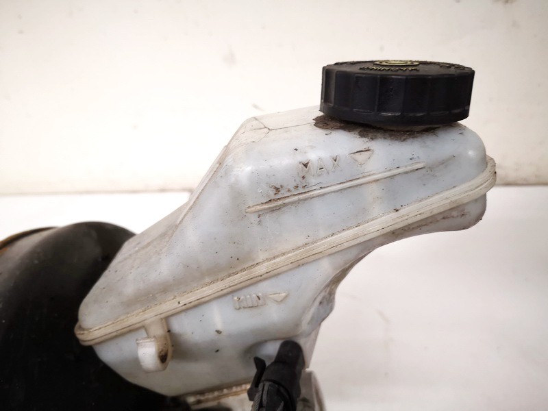 0204051127 used Brake Master Cylinder Reservoir Opel Corsa 2008 1.3L