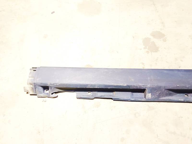 Volvo V50 2005 Plastikowy lewy próg - Thumbnail 2