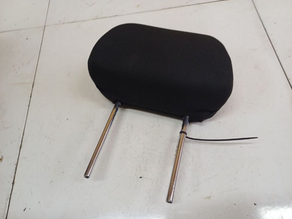 Skoda Fabia 2005 Seat headrest - Thumbnail 3