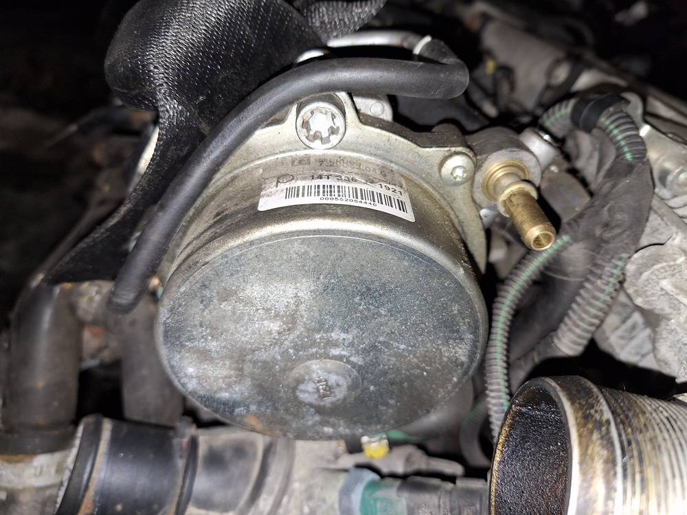 729053040 Opel Zafira 2006 Stabdziu vakuumo siurblys