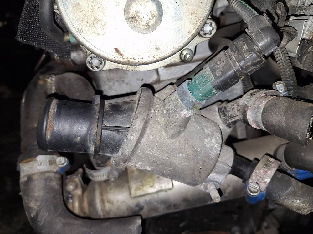 106168E8 Opel Zafira 2006 Termostato korpusas