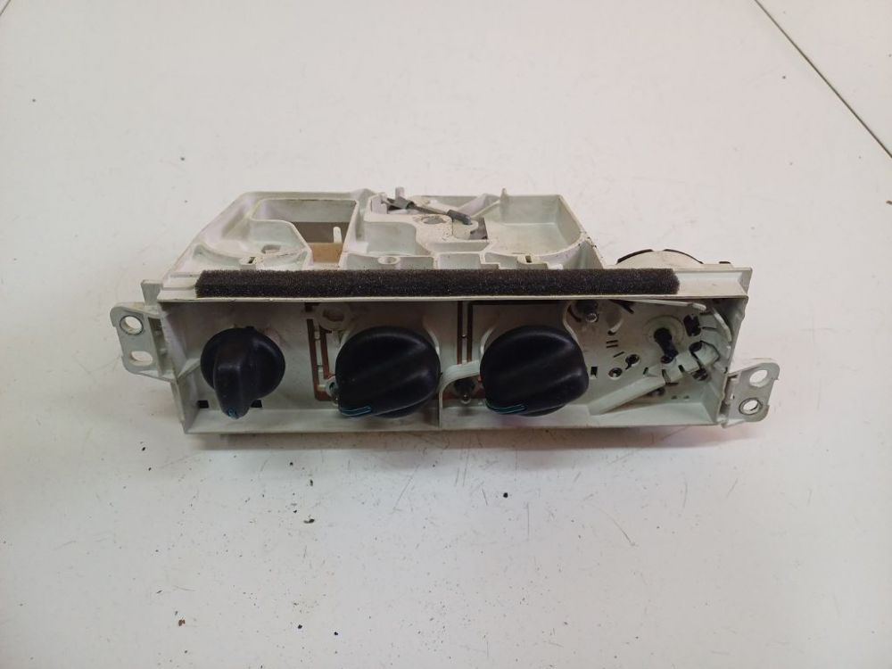 04885336AA Chrysler PT Cruiser 2002 Heizungsbedienteil Klimabedienteil