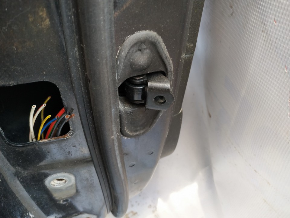 Opel Insignia 2010 Durvju atvēruma ierobežotājs - AIZMUGURE PA LABI