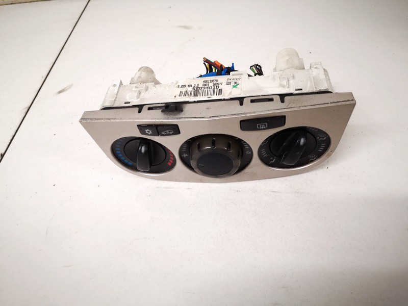 466119570 Opel Corsa 2008 Climate Control Panel (heater control switches)