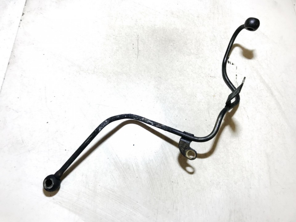Toyota Corolla Verso 2002 Oil feed pipe (Oil Line Oil Pipe Tube)