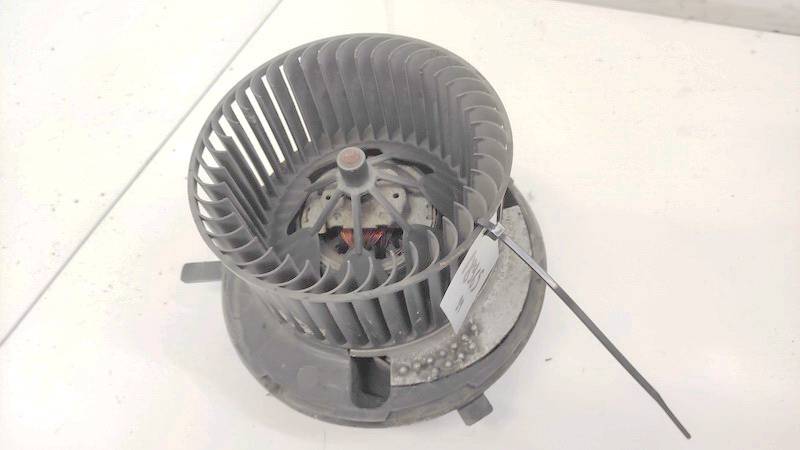 1K1820015 Volkswagen Golf 2005 Heater blower assy