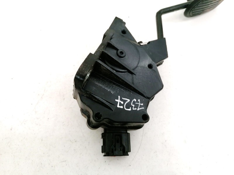 Accelerator throttle pedal (potentiometer) Toyota Hilux 2021    2.4 781100K040