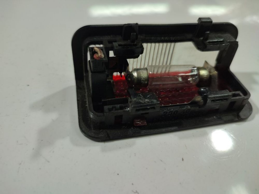 BMW 3-Series 2002 PILOTO MATRICULA, Interruptor de iluminación interior - Thumbnail 4