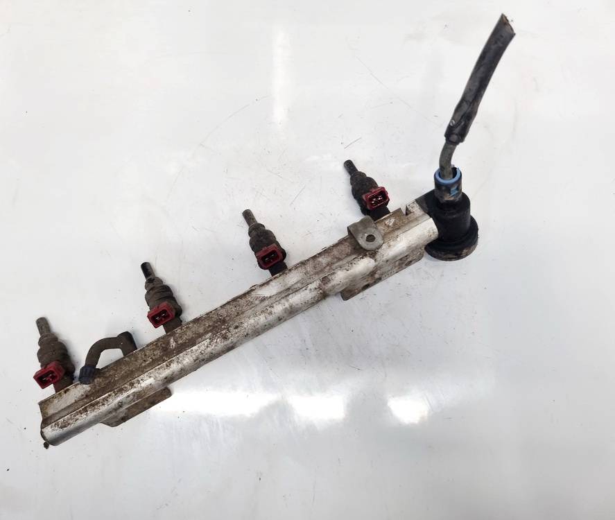 9202694 Volvo V40 1999 Szyna Wtryskiwaczy