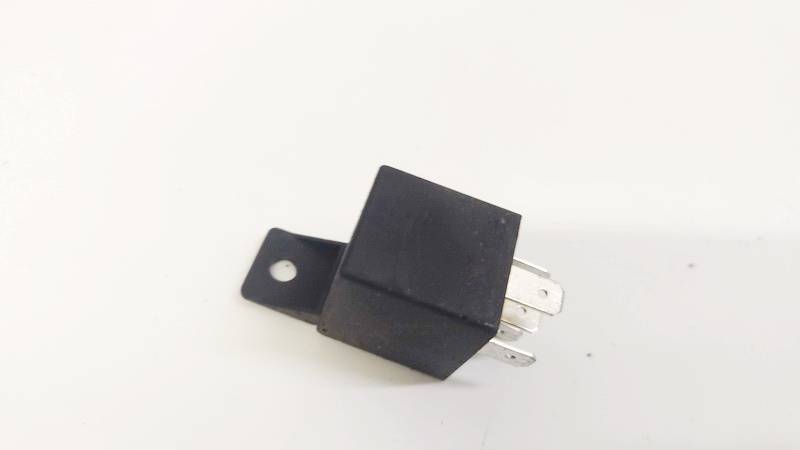 SCB1M1240 Chrysler Voyager Grand 2006 Relay module