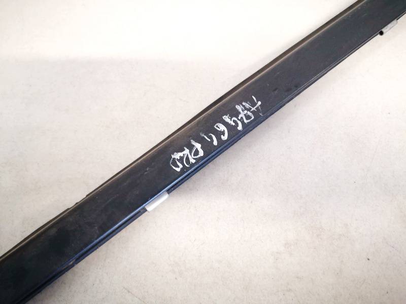 Opel Combo 2003 Listwa szyby drzwi - PRZEDNIE PRAWE - Thumbnail 2