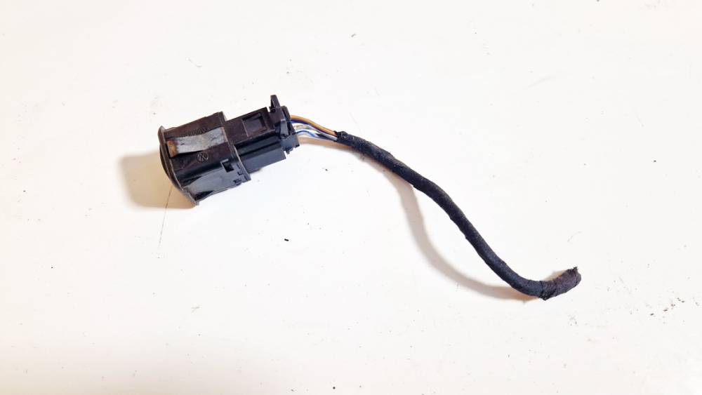 3B0959833A Seat Toledo 2002 Fuel Cap Switch (Gas Fuel Door Switch Button) - Thumbnail 2