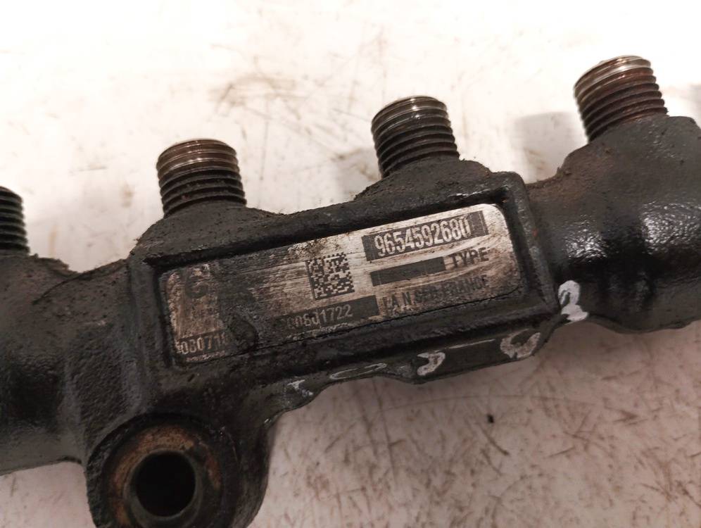 9654592680 Peugeot 308 2008 Fuel injector rail (injectors)(Fuel distributor) - Thumbnail 4