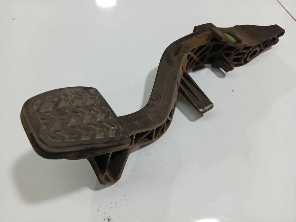 Toyota Yaris 2007 Pedał hamulca