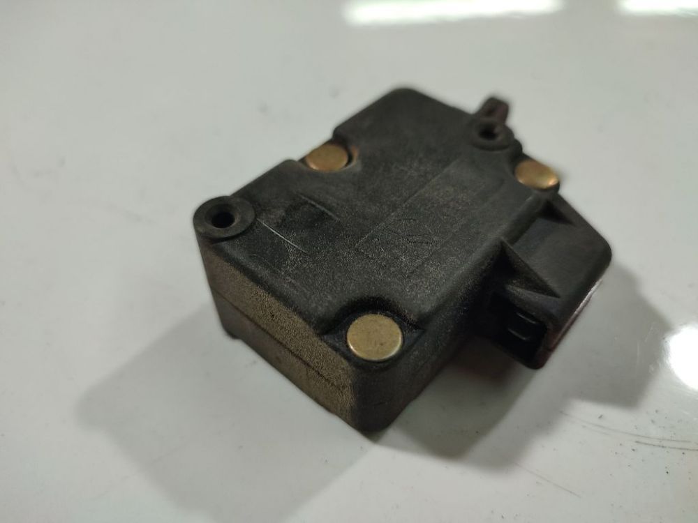 Peugeot 406 1998 Élément de Réglage Central - Thumbnail 4