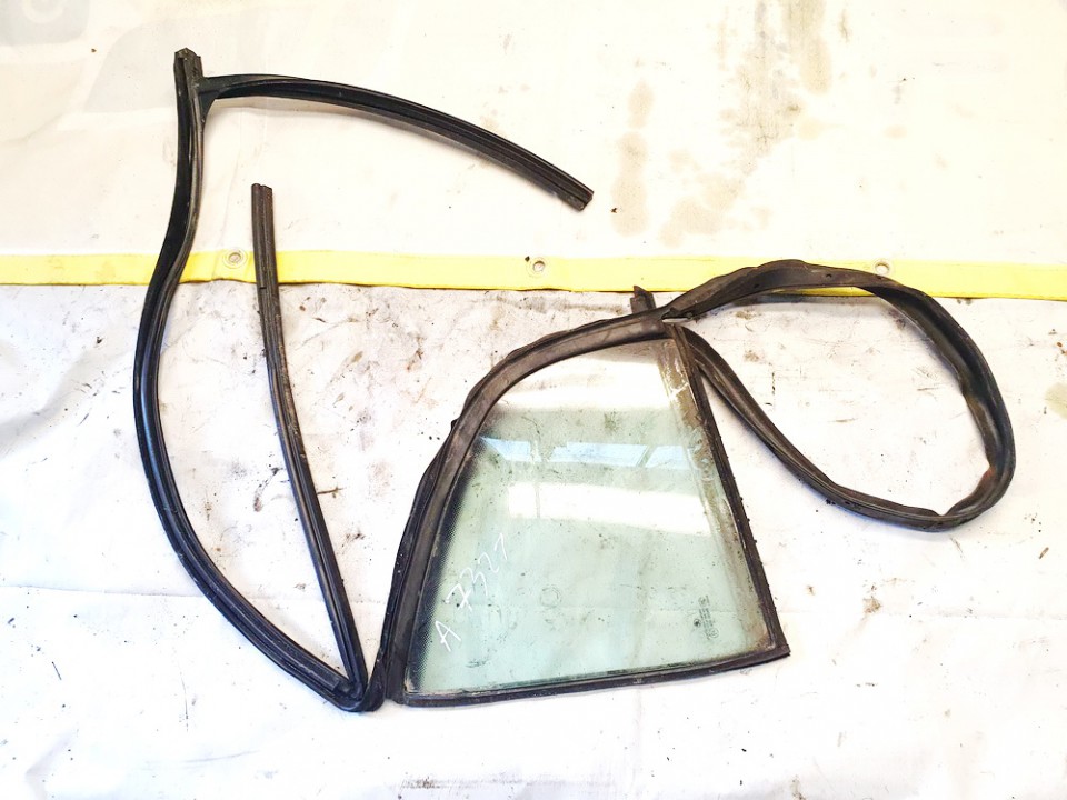 Skoda Superb 2006 Dreieck, Dreieckscheibe, Fenster Hinten Linke
