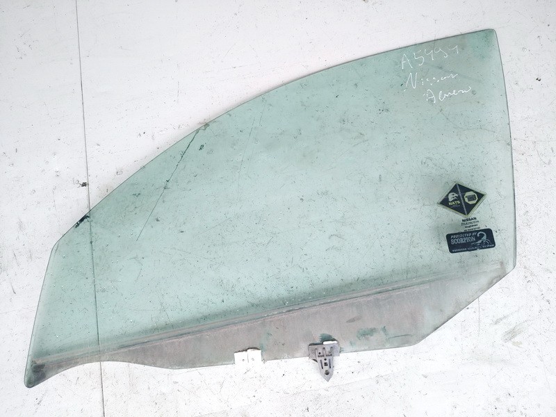 Nissan Almera 2001 LUNA DELANTERA IZQUIERDA, Luna de la puerta delantera - FRENTE IZQUIERDO