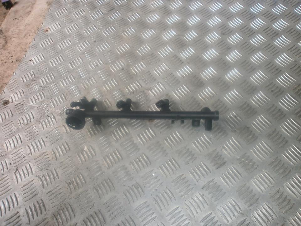 H028797 Renault Megane 2000 RAMPE INJECTION