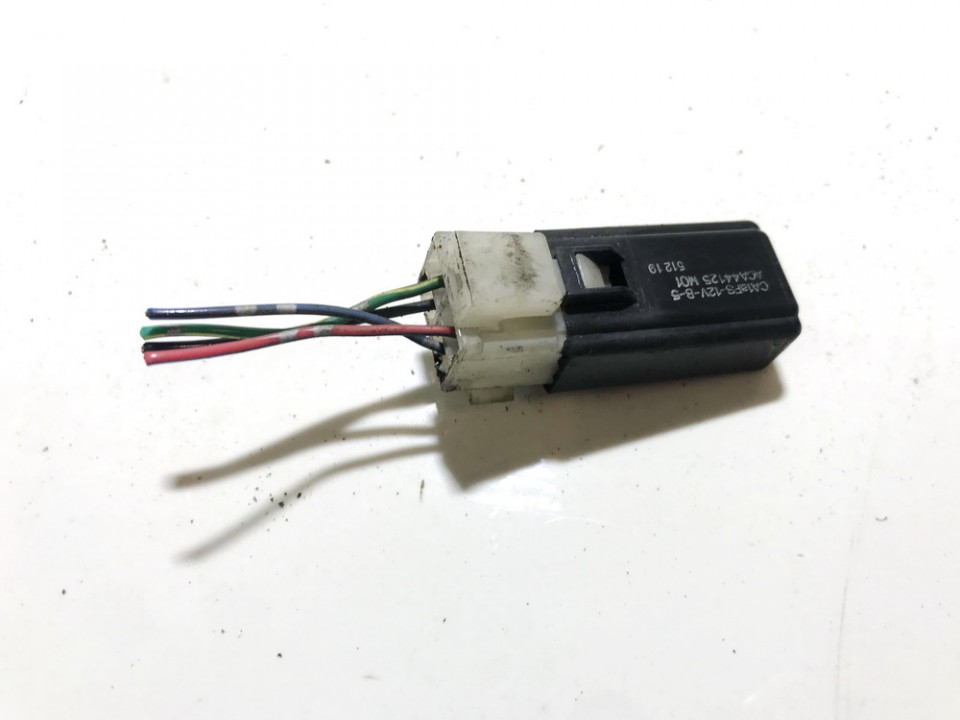 CA1AFS12VB5 Mazda 323F 1997 Relais