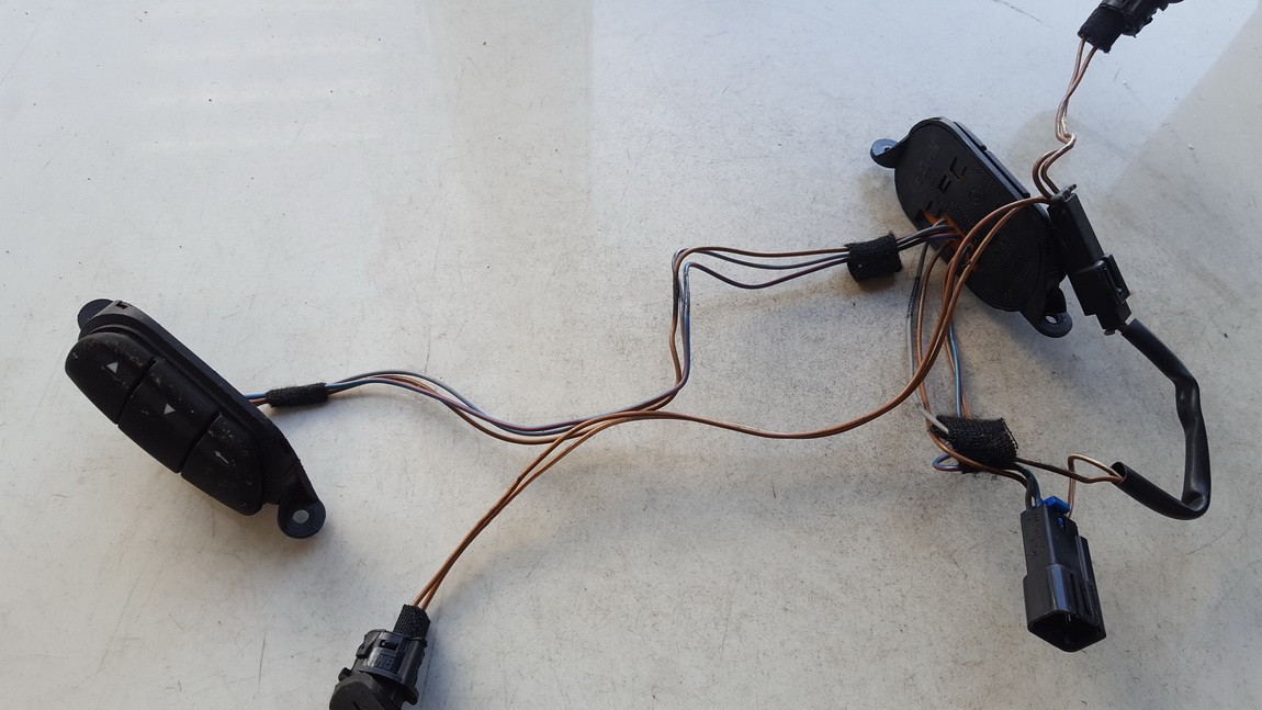 15689800 Opel Vectra 2000 Holden Steering Wheel Button